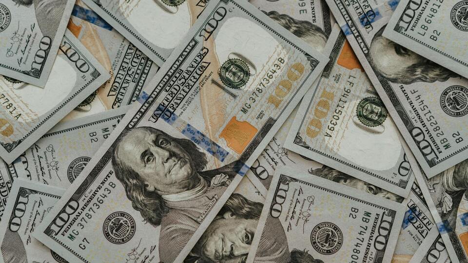 Еврокомиссия хочет заставить Россию платить за ущерб, нанесенный Украине, уже сейчас