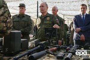 Путин застрял в Украине, но выигрывает более глобально, пишет издание