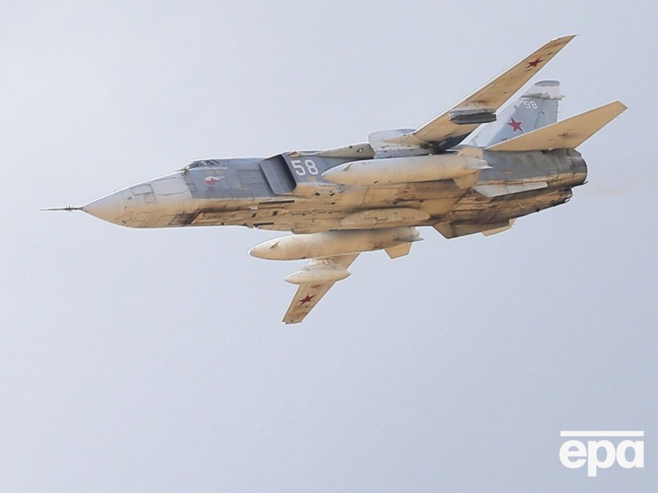 Российский Су-24, залетевший в Турцию, получил 10 предупреждений, ни на одно из них не среагировал