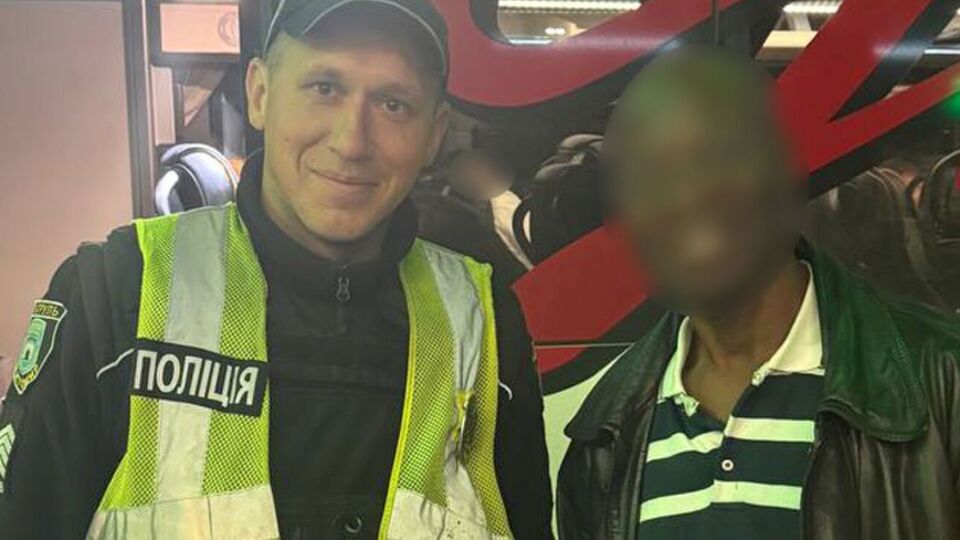 В полиции заявили, что вещи мужчине должны были вернуть в Киеве