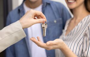 Мошенники обычно прикрывают свои действия дружелюбием