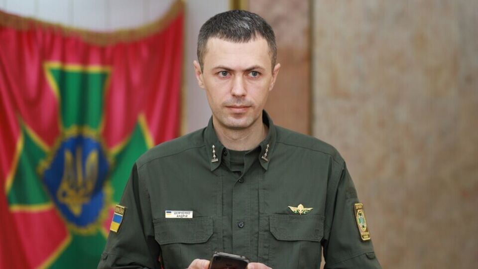 За словами Демченка, останніми днями до країни в’їжджає більше людей, ніж виїжджає