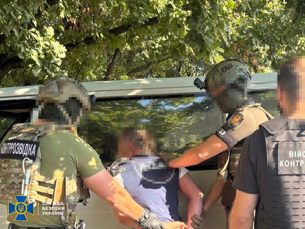 Агент власним автомобілем об'їжджав місцевість і фіксував об'єкти, які він вважав військовими, зазначила СБУ