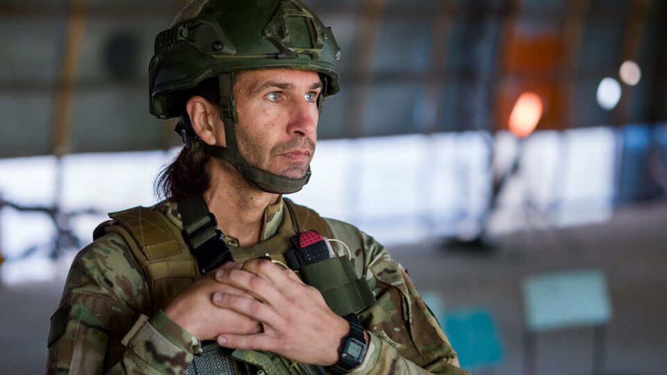 Цезар пояснив, що в РФ скорочується кількість тих, хто підписує контракти з армією