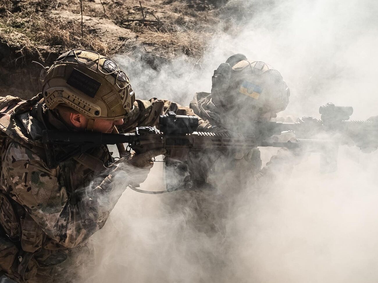 Украинские военные успешно контратаковали россиян в Харьковской области, поэтому они решили усилить свои подразделения в Донецкой области