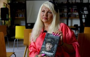 Чернінька написала про сина книгу