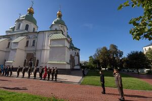 Зеленский принял от дипломатов верительные грамоты