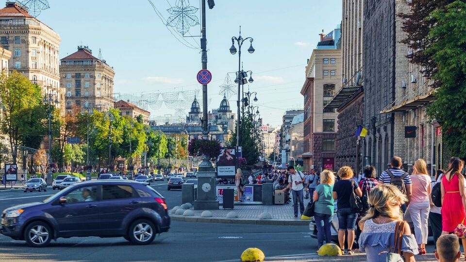 В Украине, скорее всего, выезд мужчин в возрасте 18–22 будет продолжаться, отметили СМИ