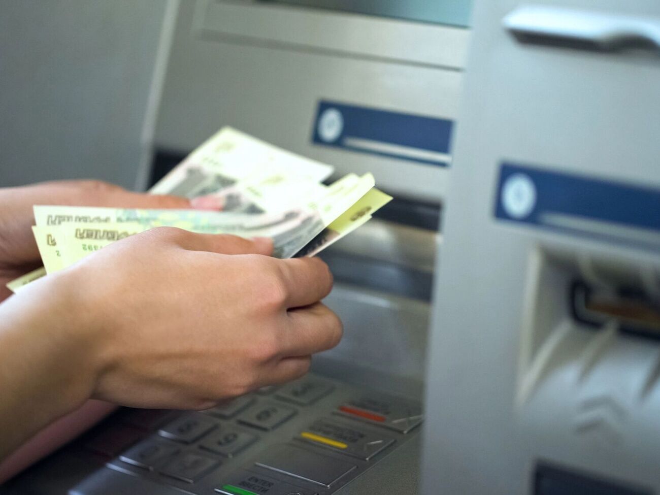 У Росії готуються ввести разовий податок на надприбутки кредитних організацій