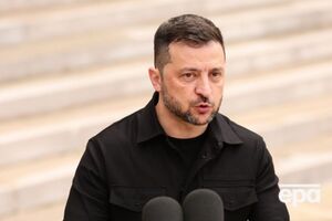 Зеленский после начала полномасштабной войны отказался от костюмов, отдавая предпочтение одежде в стиле милитари