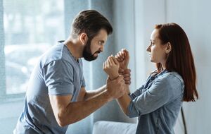 Любое унижение в семье нельзя игнорировать, призвали обращаться за помощью