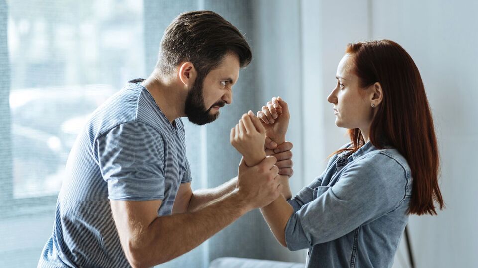 Любое унижение в семье нельзя игнорировать, призвали обращаться за помощью