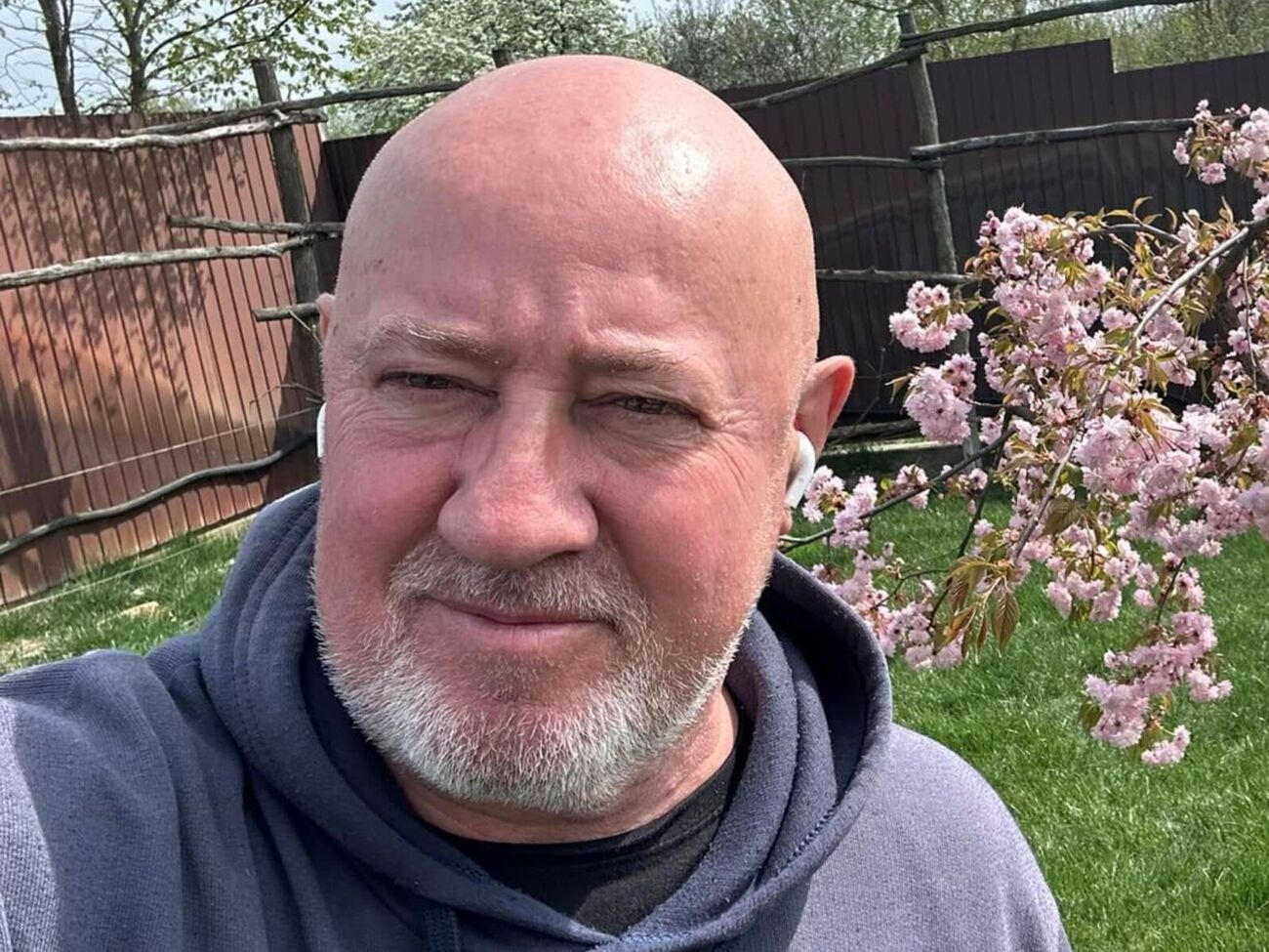 Не знаю, о чем договаривались на Аляске, но это реверанс Трампу