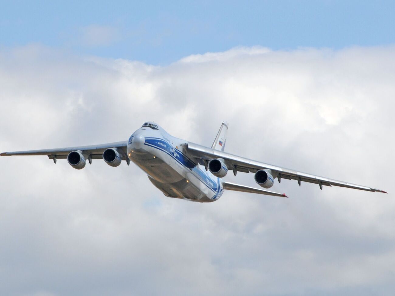 СМИ пишут, что над Москвой пролетал Ан-124