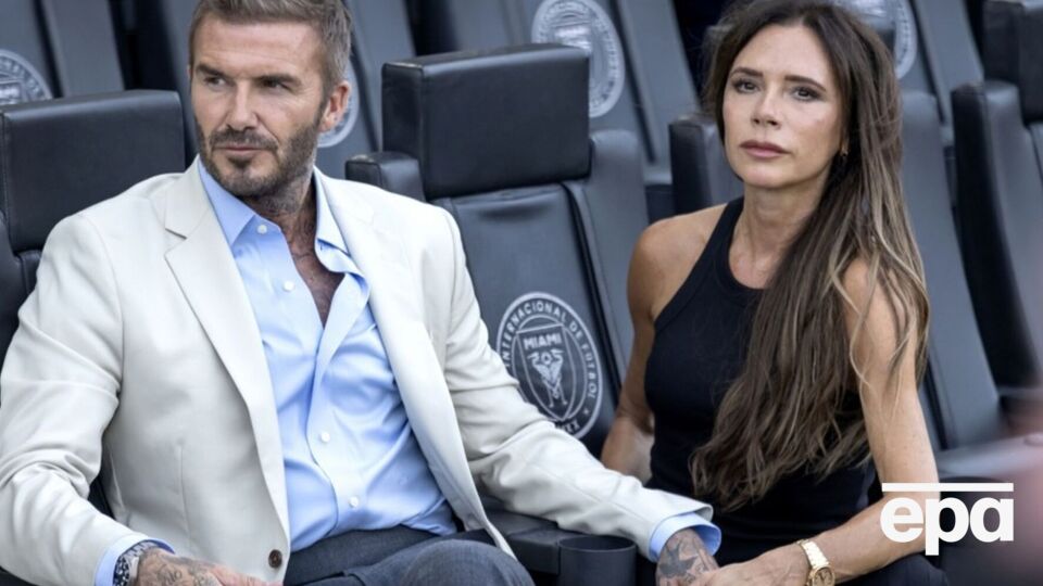 Виктория и Дэвид Бекхэм поженились 4 июля 1999 года