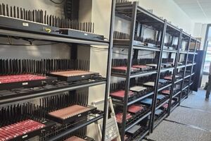 В районе Нью-Йорка Секретная служба США обнаружила 100 тыс. SIM-карт и более 300 SIM-серверов