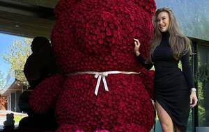 Чтобы транспортировать букет, пришлось вызвать грузовую машину