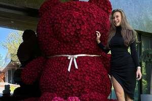 Щоб транспортувати букет, довелося викликати вантажну машину