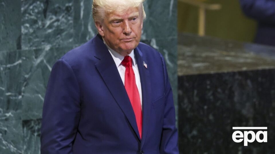 Как пишет СМИ, Трамп "восторгается победителями"