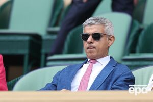 Хан сказал, что рад приветствовать американцев, приезжающих в Лондон, который назвал "лучшим городом в мире"