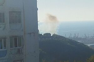 За словами очевидців, у місті було чутно вибухи й автоматні черги