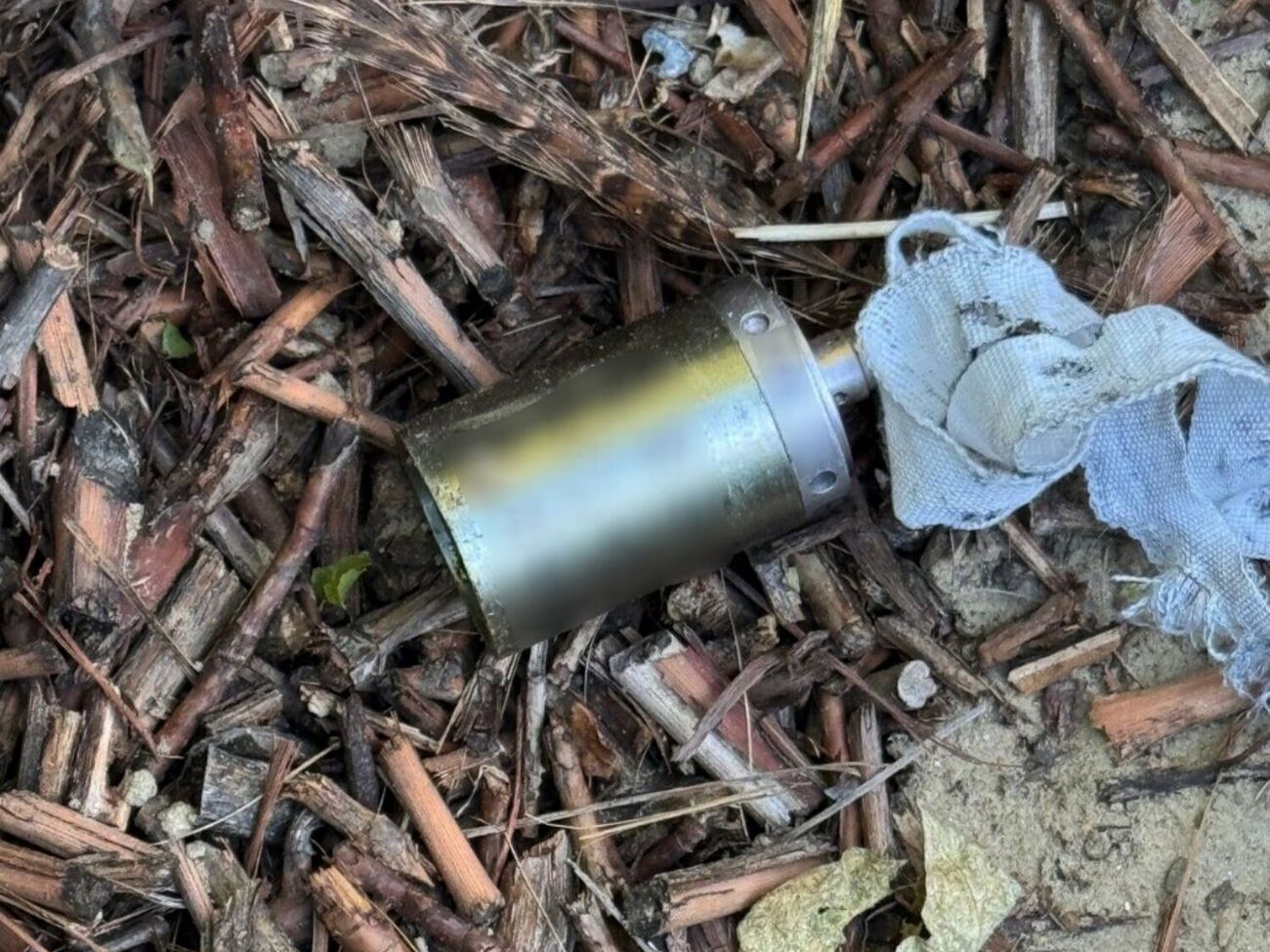 JU-90 – умовне позначення північнокорейського суббоєприпасу, який є дешевою копією американського M42