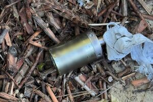 JU-90 – умовне позначення північнокорейського суббоєприпасу, який є дешевою копією американського M42