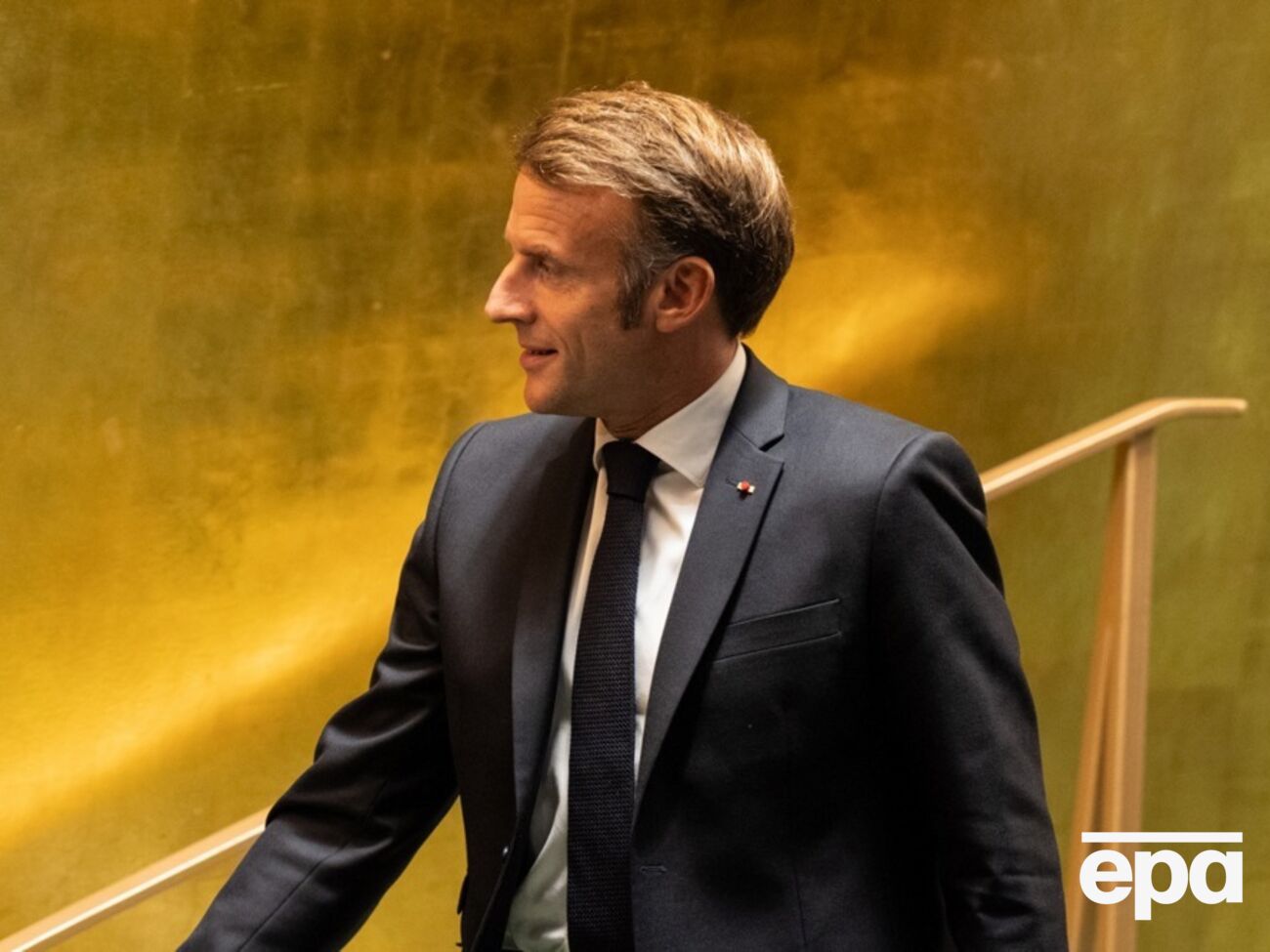 Макрон заверил, что НАТО отреагировал пропорционально, "усилив свою оборонную позицию"