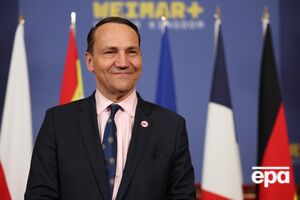 Глава МИД Польши Сикорский обещал поддержку подрывнику, утверждают СМИ