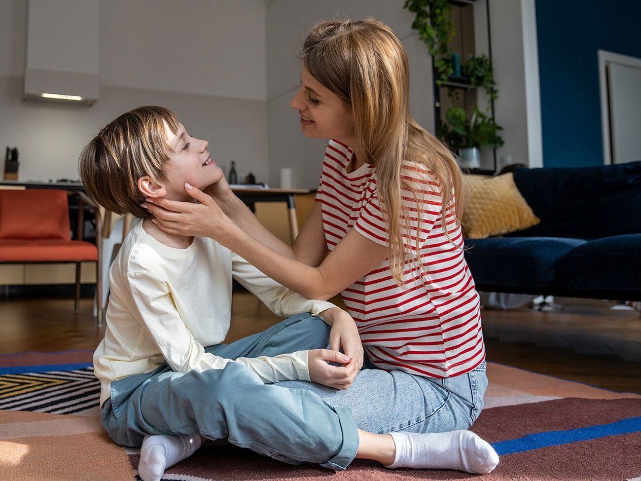 Психологи советуют поддерживать стремление детей осваивать новые навыки даже при наличии определенного риска, отметил в сообщении Фонд