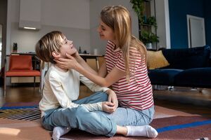 Психологи радять підтримувати прагнення дітей опановувати нові навички навіть за наявності певного ризику, зазначив у дописі Фонд