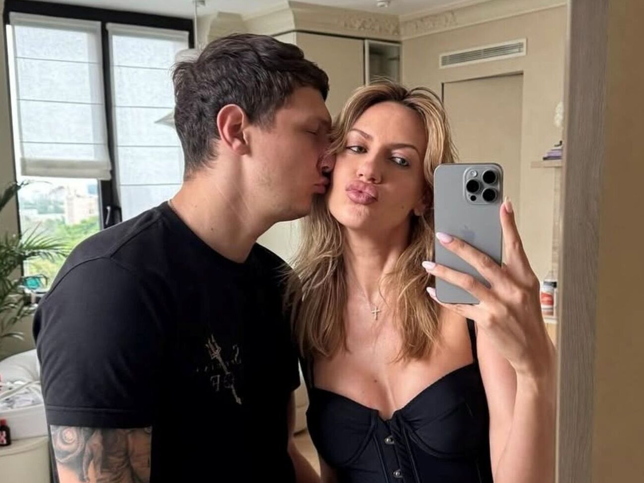 Никитюк в январе 2025 года сообщила, что обручена с Бабчуком