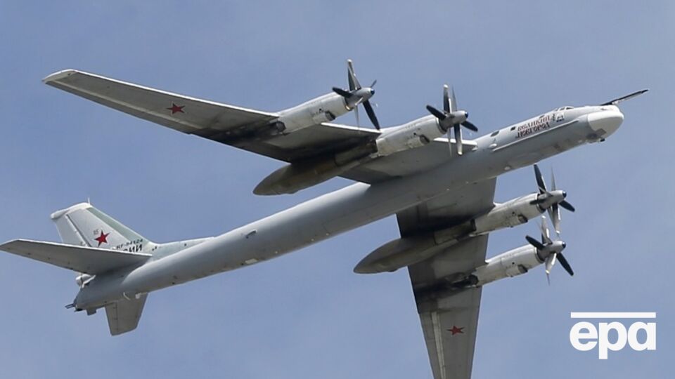 Российские военные самолеты Ту-95 и Су-35 были замечены возле Аляски