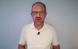 Если и Меланья заражена тем же вирусом Трампа, чего мы ждем?