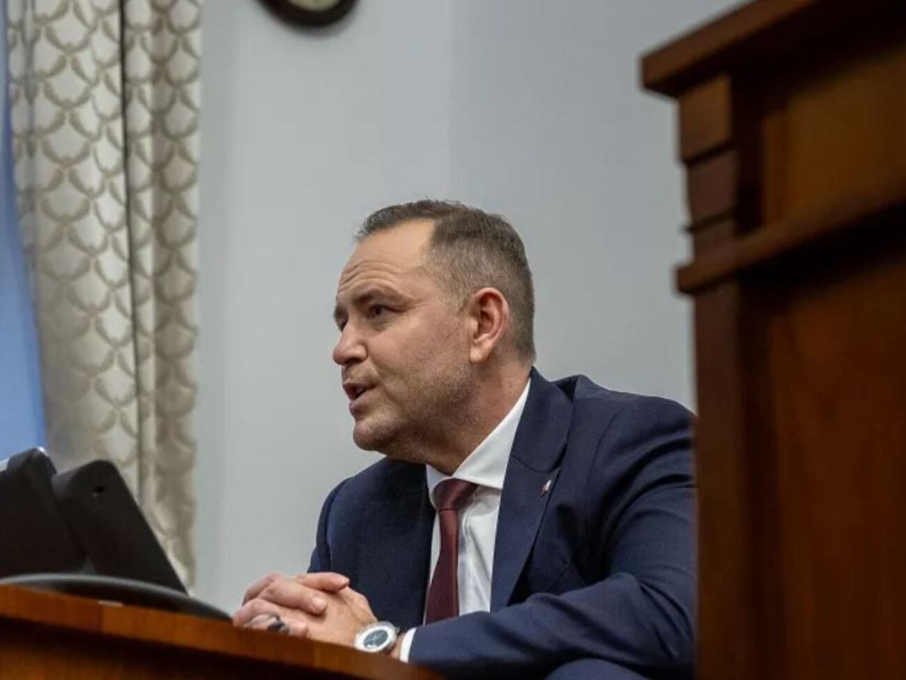 Навроцький не відкинув, що підпише новий закон про тимчасовий захист українців