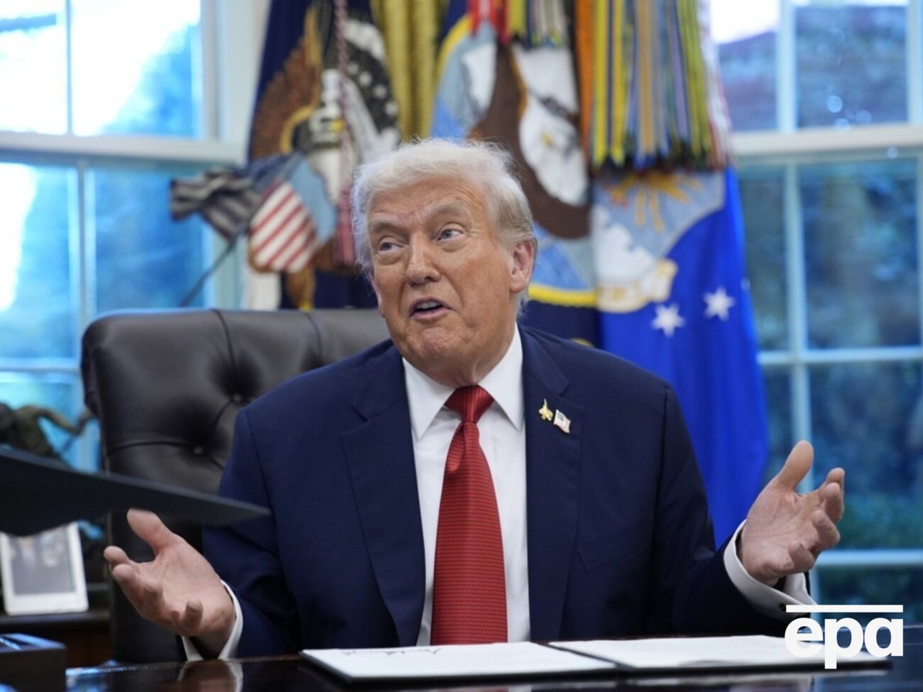 Трамп повідомив, що прибуде на зустріч Гегсета з генералами та адміралами США, якщо його запросять