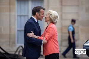 Президент Еврокомиссии оказалась под прицелом из-за смс Макрона 2024 года