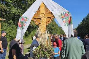 Медиа пишет, что за год приходы ПЦМ создали десятки Telegram-каналов