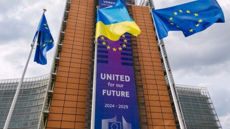 Спикер Еврокомиссии: Мы будем продолжать давить на Россию