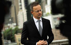 Сийярто отреагировал на слова Зеленского о, предположительно, венгерских дронах в Украине