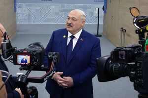 Лукашенко заявил, что ему есть что сказать Зеленскому