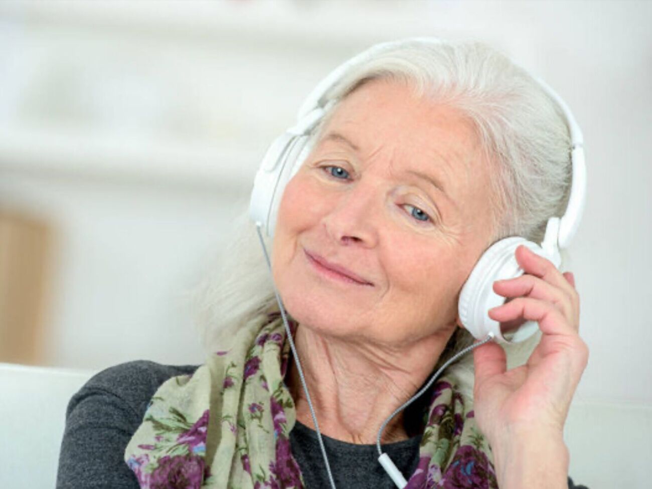 Британські вчені довели зв'язок деменції з погіршенням слуху
