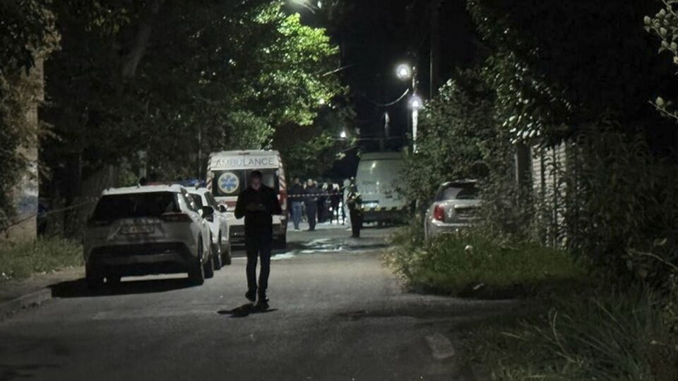 У Кривому Розі невідомий вистрілив у бік місцевого жителя, від поранень той помер на місці
