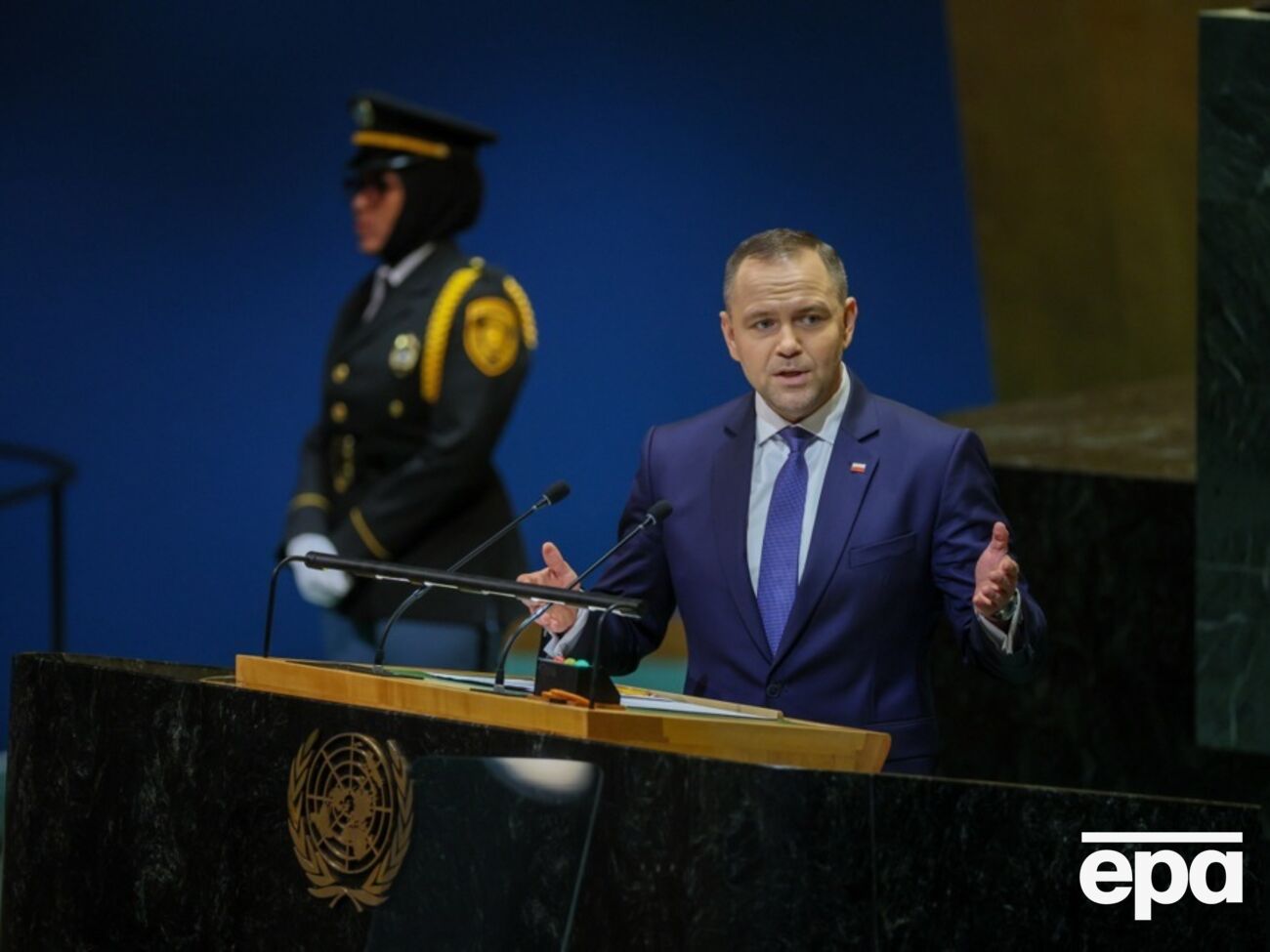 Навроцький 28 вересня 2025 року планує внести в Сейм законопроєкт про заборону ідеології "бандеризму"