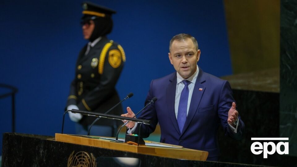 Навроцький 28 вересня 2025 року планує внести в Сейм законопроєкт про заборону ідеології "бандеризму"
