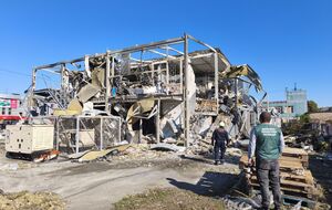 У місті зруйновано десятки будівель