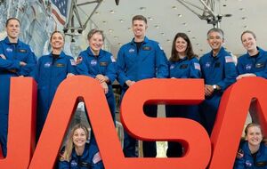 Среди новичков – высококвалифицированные ученые, пилоты и инженеры