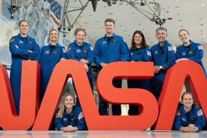 Среди новичков – высококвалифицированные ученые, пилоты и инженеры