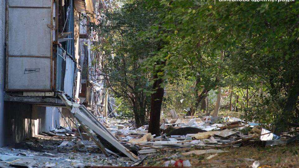 Три человека в тяжелом состоянии – с политравмой и взрывными ранениями, проинформировал Федоров