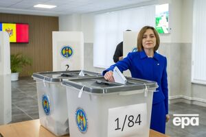 Санду отдала свой голос на парламентских выборах в Молдове